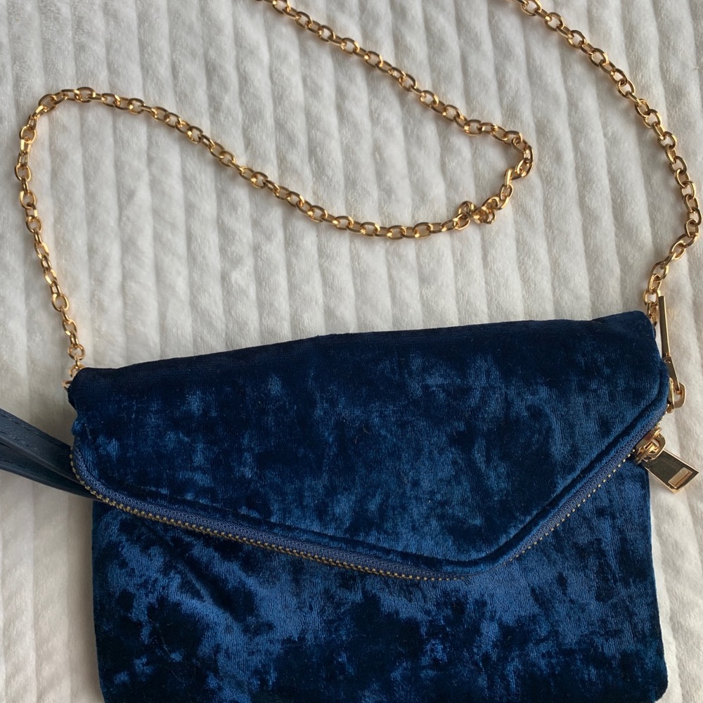 Shoulder bag